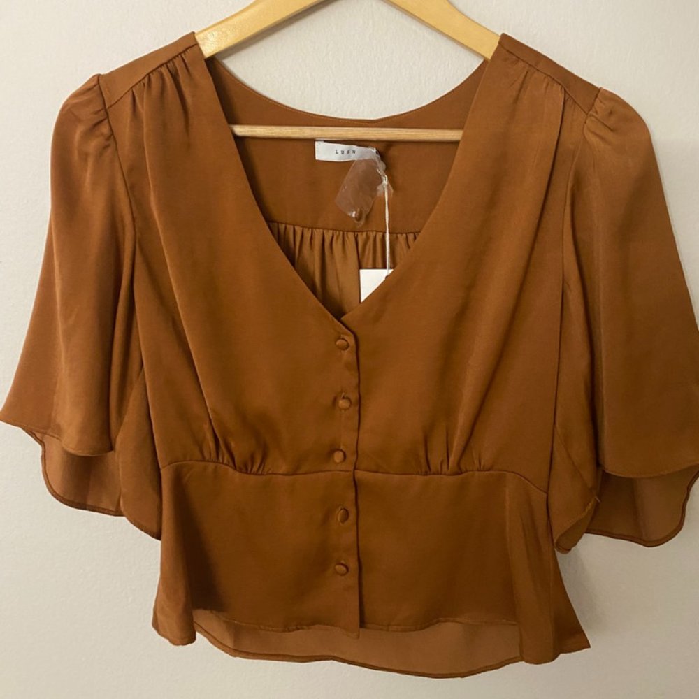 NWT Rust Flutter Sleeve Lush Top - S